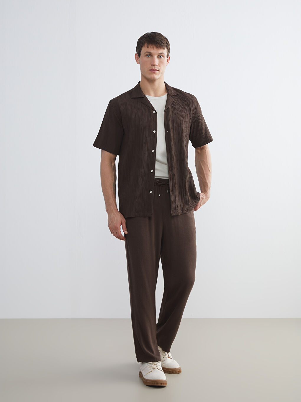 Kahverengi Standart Kalıp Keten Karışımlı Erkek Pantolon