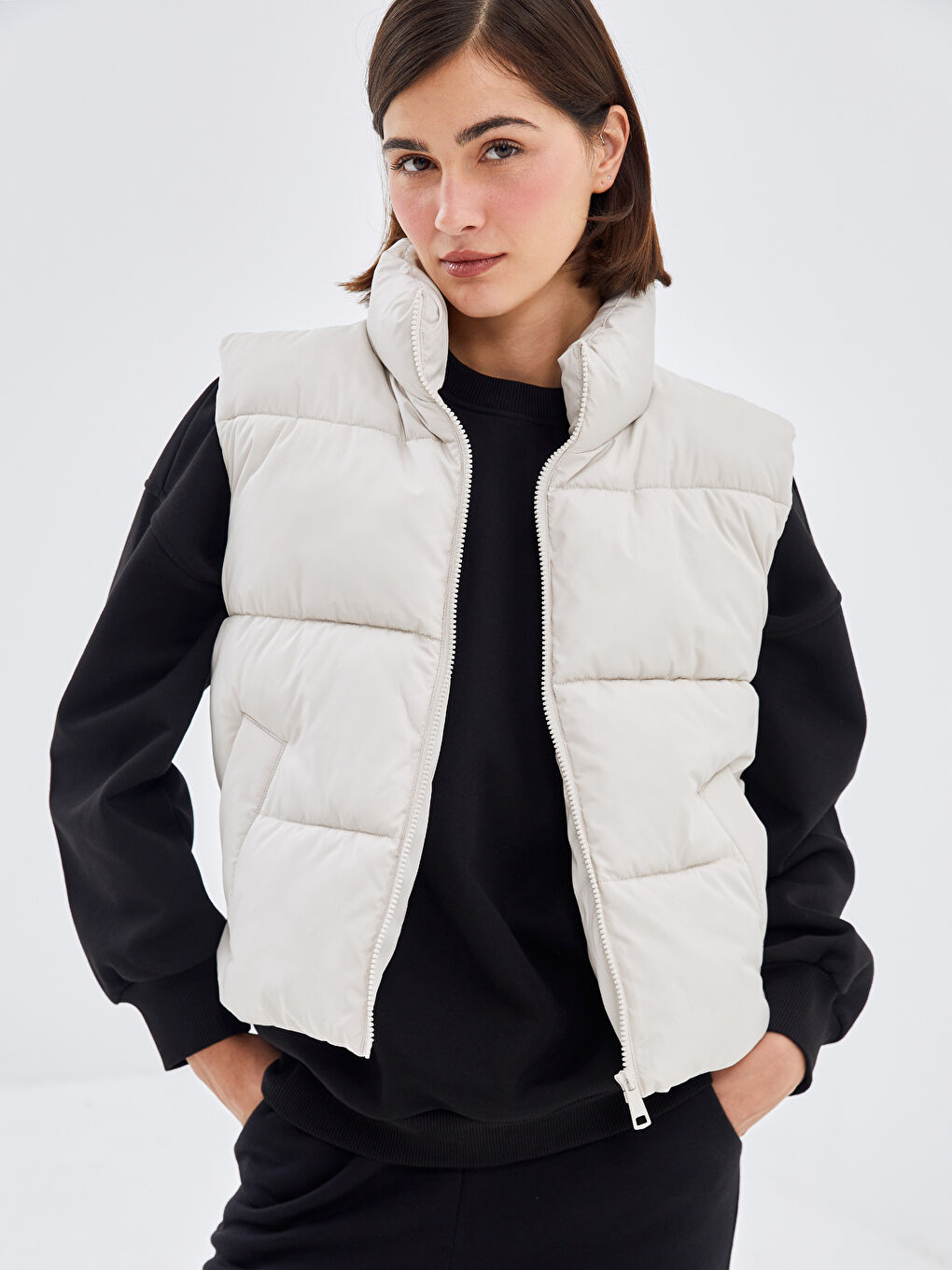 Stand-Up Collar Women'S Puffer Vest -S57984Z8-DXR