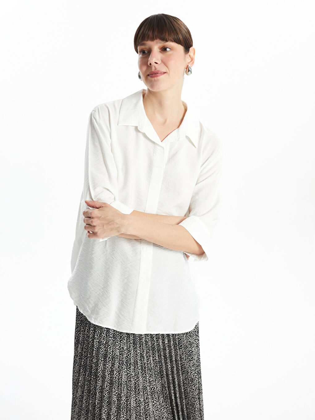 Ženska jednobojna bluza sa kragnom -S58021Z8-FEW