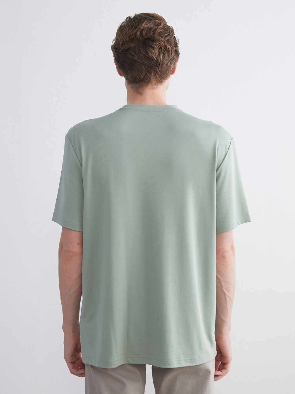 LCWAIKIKI Classic Crew Neck Short Sleeve Men's T-Shirt -S58034Z8-YVQ
