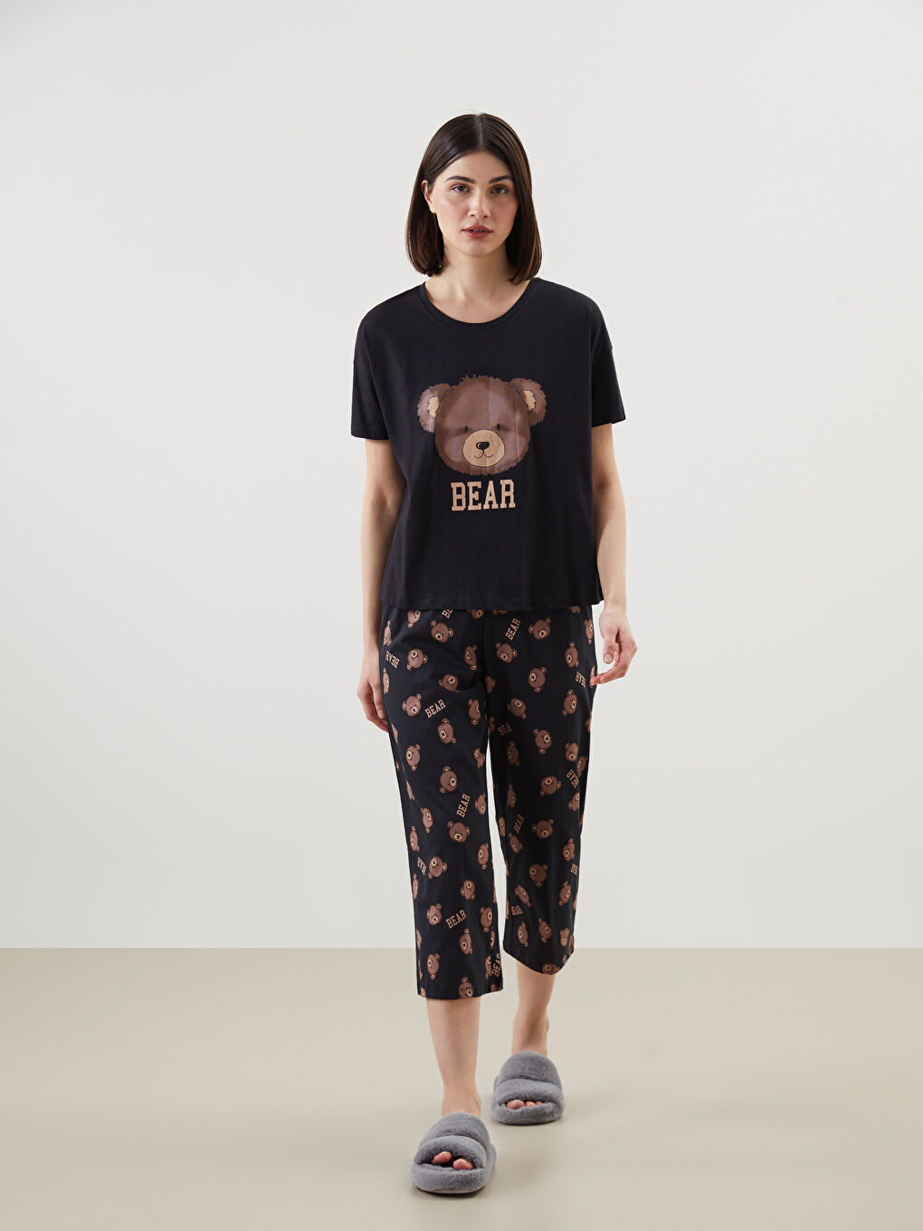 LCW Young Siyah Bisiklet Yaka Baskılı Kadın Pijama Takımı