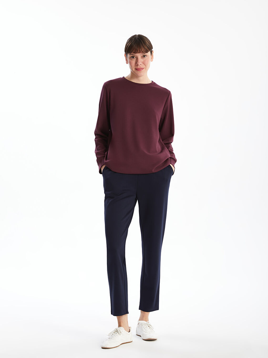 LCWAIKIKI Classic Women's Sweatpants with Elastic Waist -S58224Z8-R3V