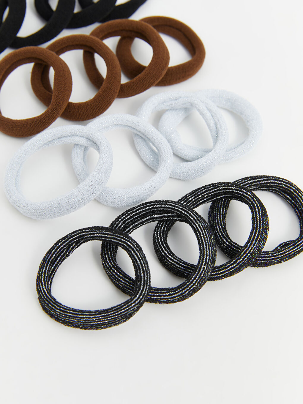 ქალი შერეული თმის სამაგრი-2