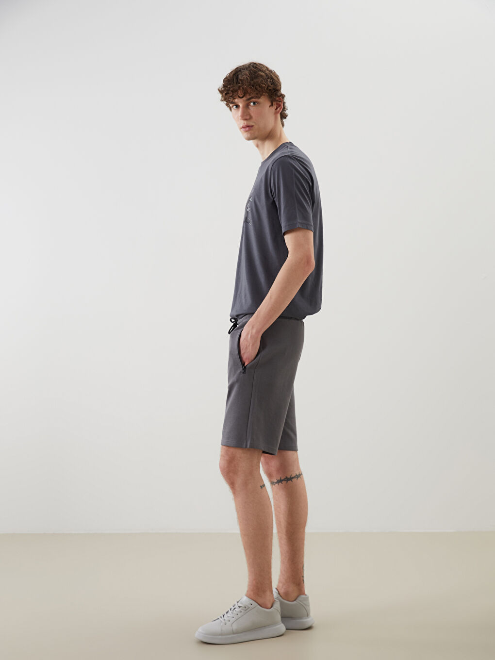Regular Fit Men's Pique Shorts with Drawstring Waist -S58379Z8-YRM