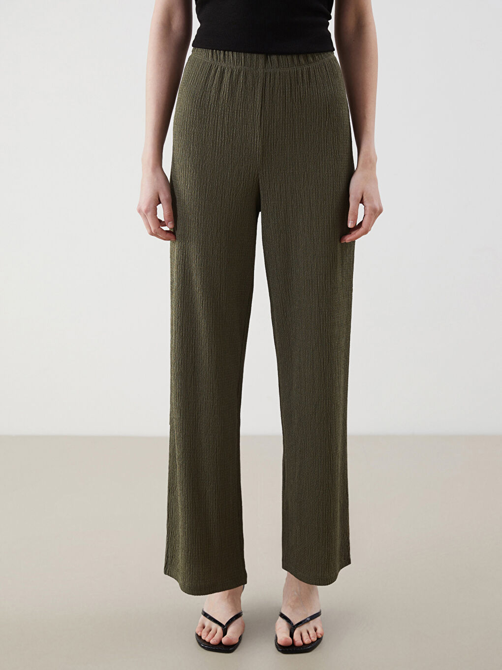 Haki Beli Lastikli Dokulu Geniş Paça Kadın Pantolon-2