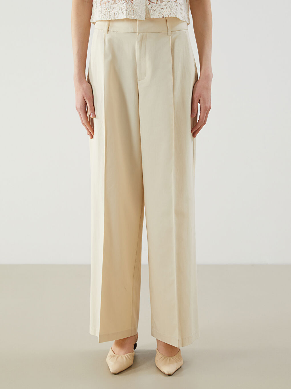 Ženske pantalone opuštenog kroja i širokih nogavica -S58536Z8-QVM