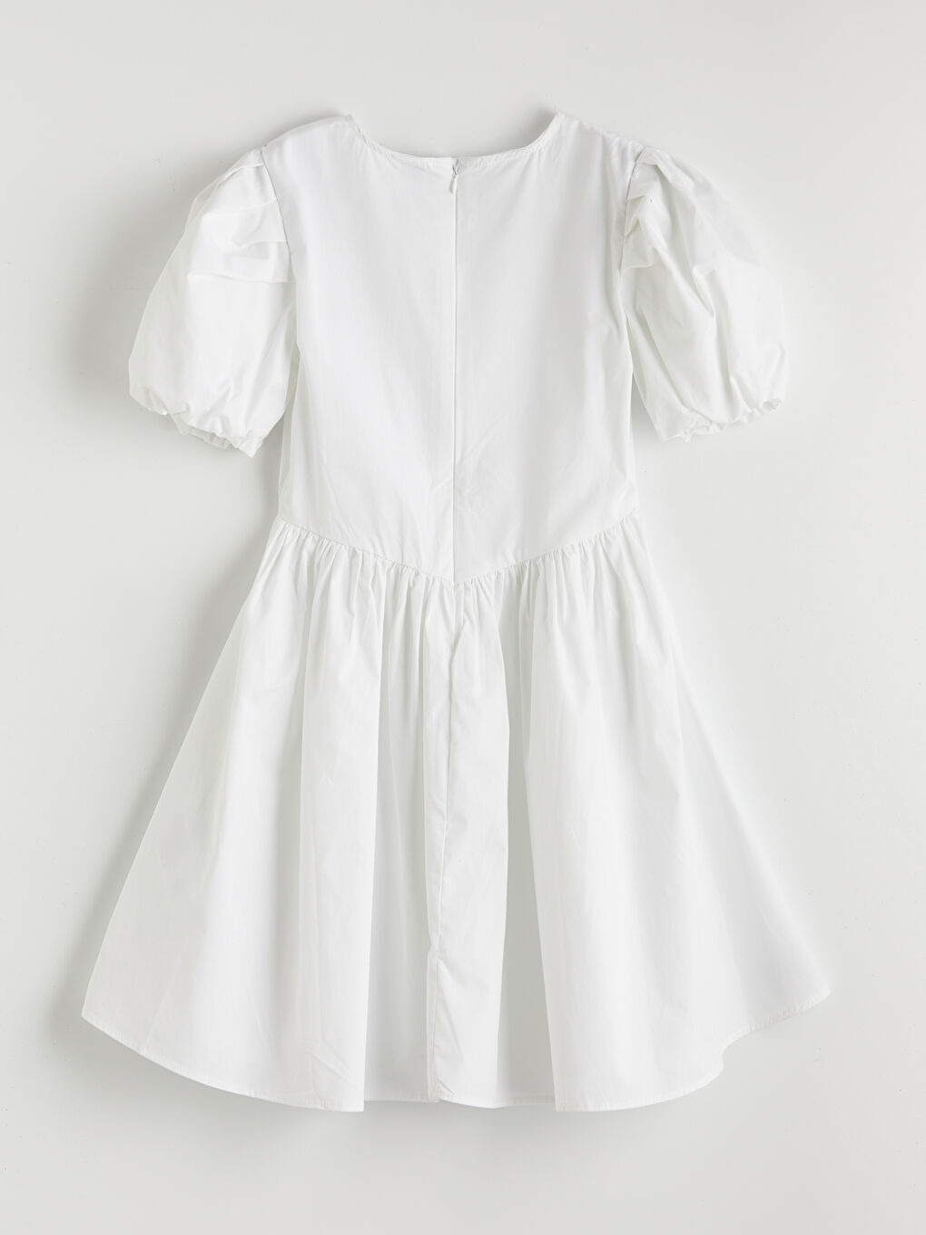 қыздарға арналған қарапайым бүрмелі қысқа көйлек-1