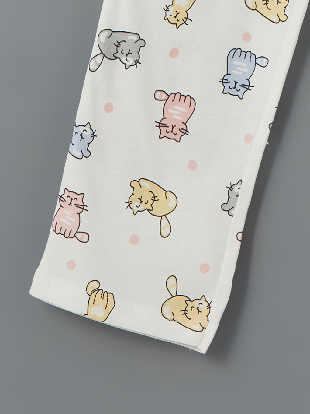 LCW Kids Beyaz Gömlek Yaka Kız Çocuk Pijama Takımı - 5