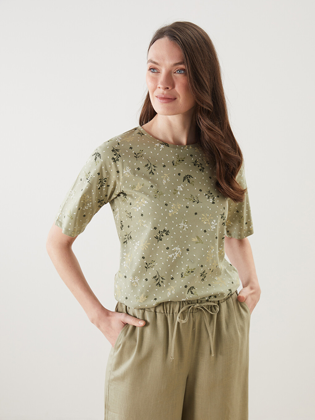 Crew Neck Floral Women's T-shirt