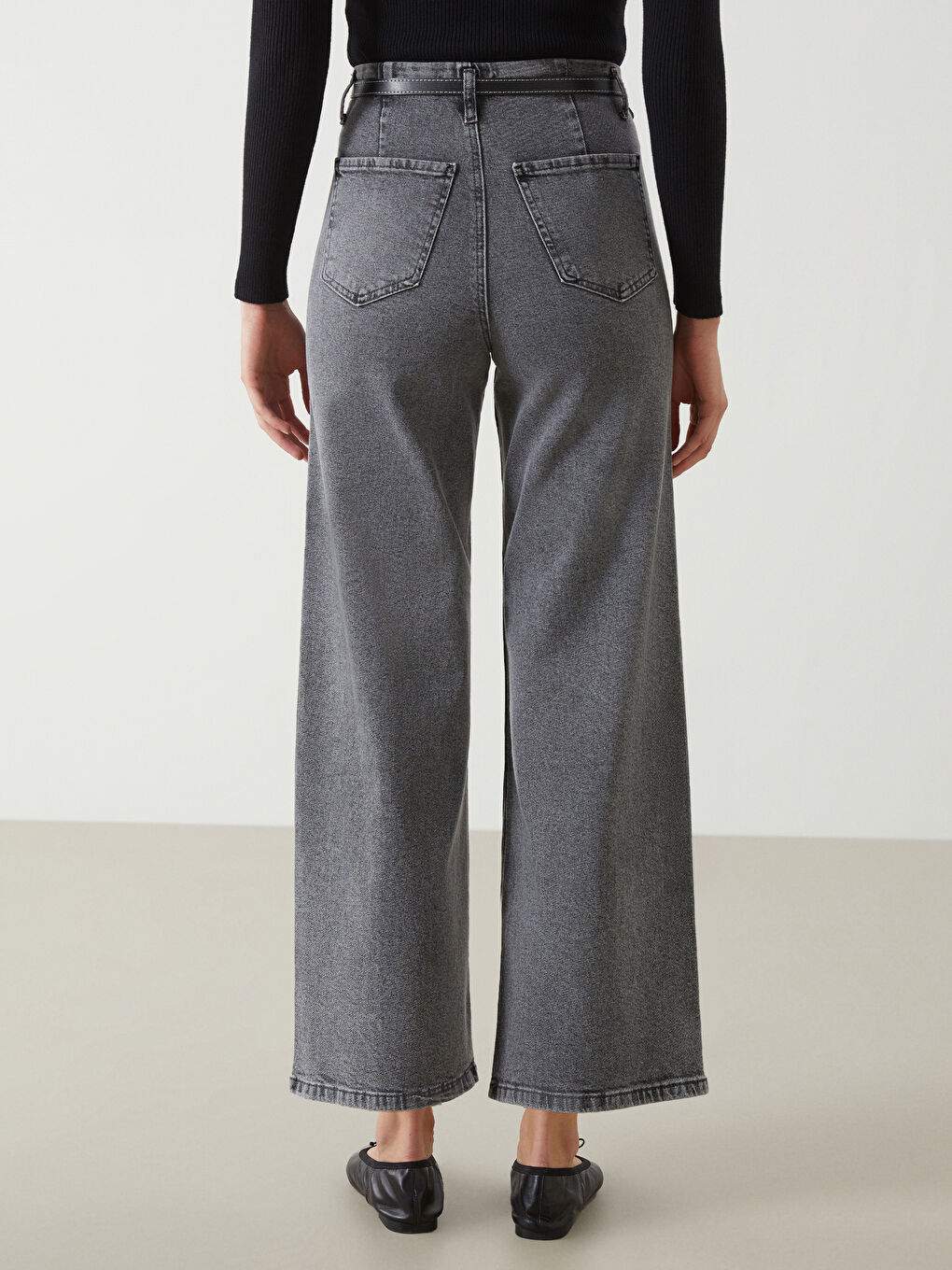 Gri Beli Kemerli Wideleg Kadın Jean Pantolon-3
