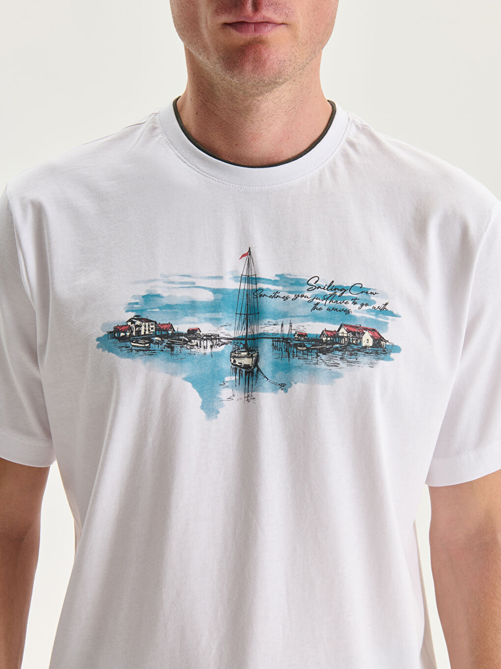 LCWAIKIKI Classic Κοντομάνικο T-shirt με Στρογγυλή Λαιμόκοψη, Εκτυπωμένο, από Χτενισμένο Βαμβάκι για Άνδρες -S59227Z8-Q6K