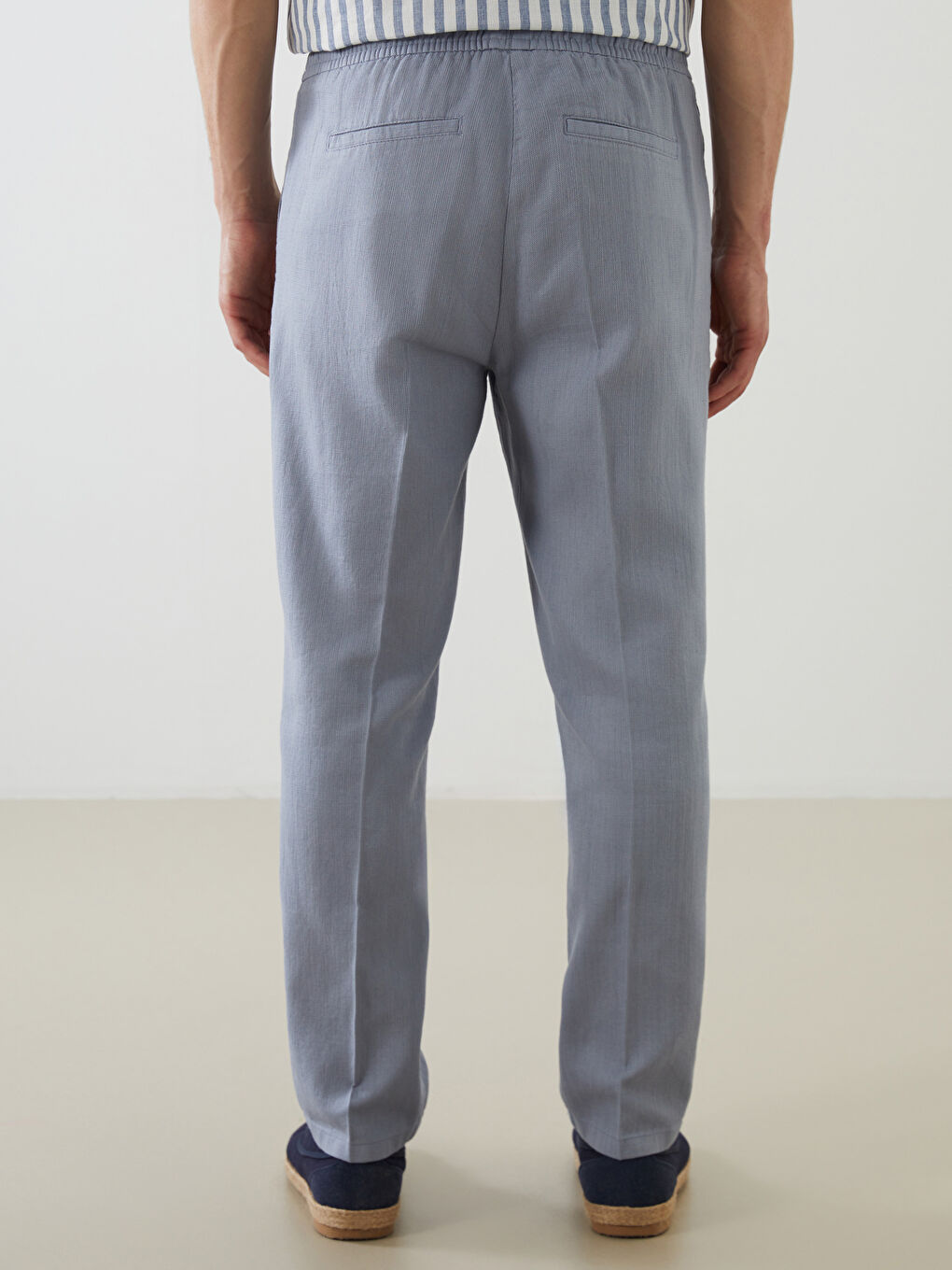 Mavi Standart Kalıp Keten Görünümlü Erkek Pileli Pantolon-3