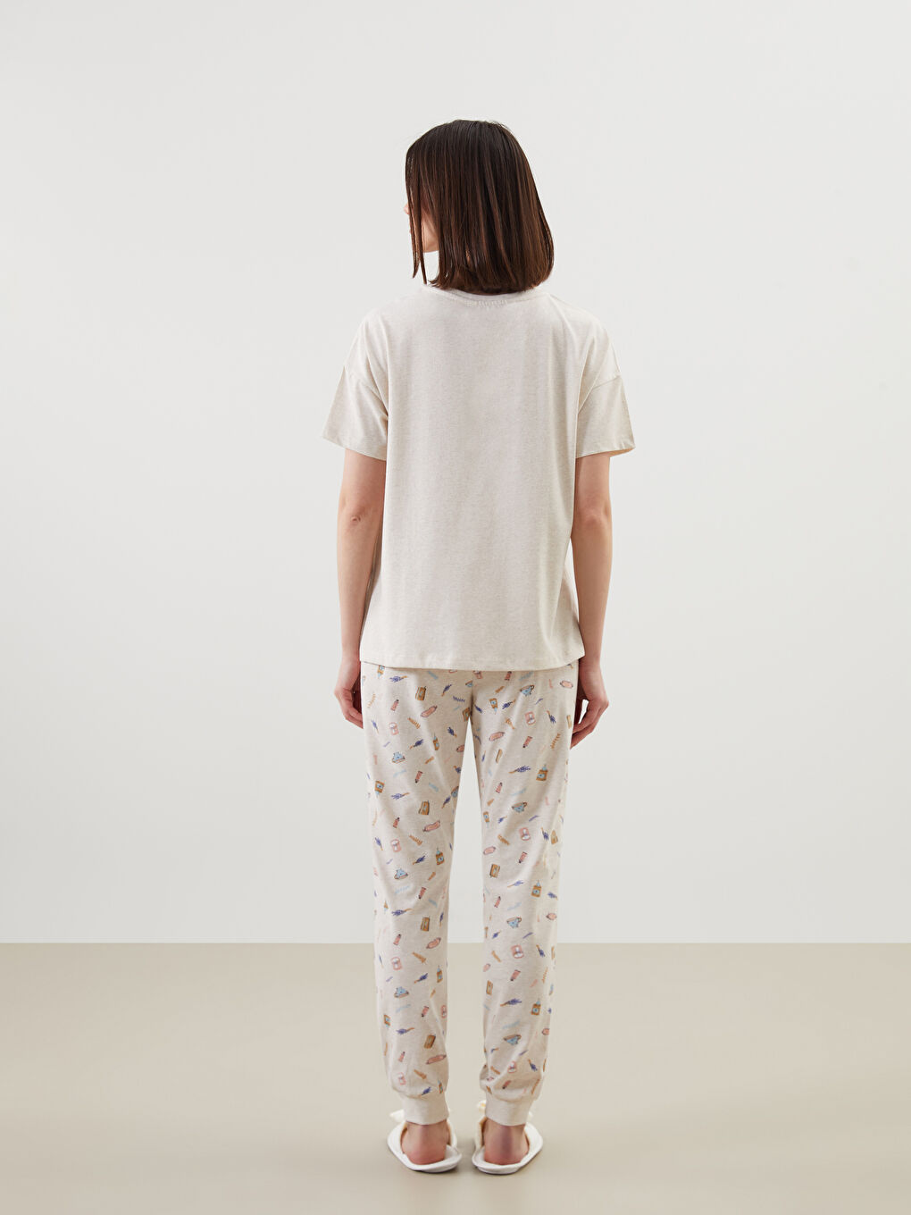 LCW DREAM Bej Bisiklet Yaka Baskılı Kadın Pijama Takımı - 3