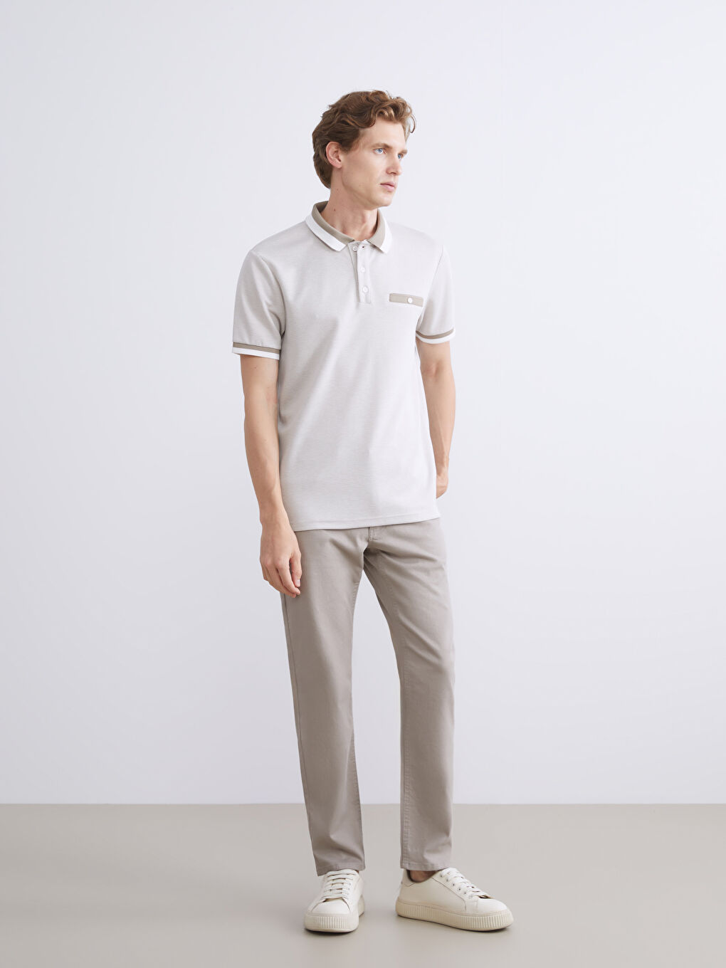 T-shirt à motifs à manches courtes pour hommes avec col polo-1