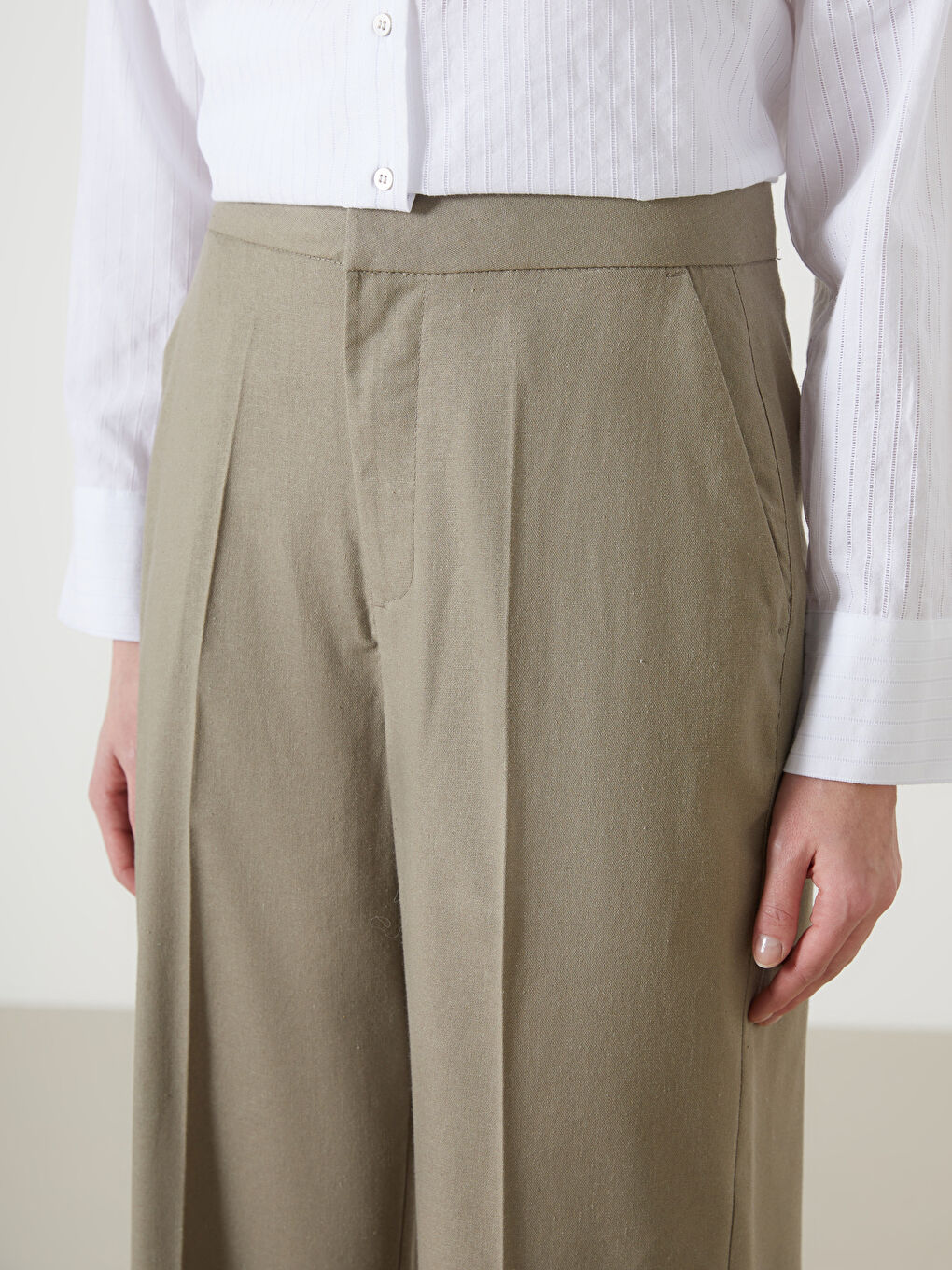 Ženske pantalone regular fit -S59705Z8-CRR