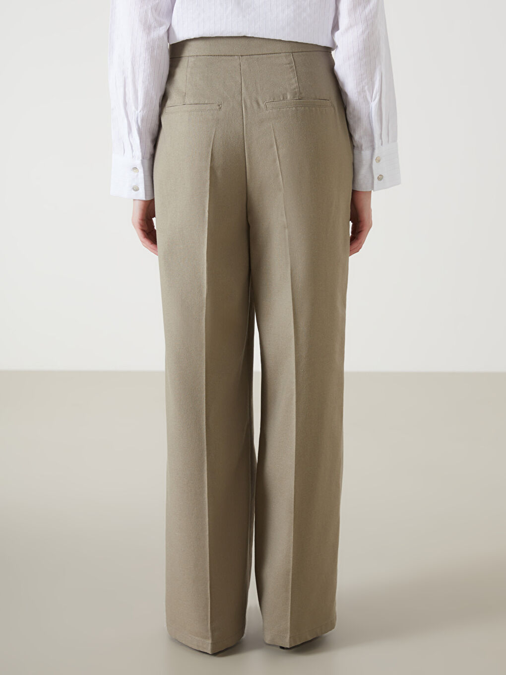 Ženske pantalone regular fit -S59705Z8-CRR