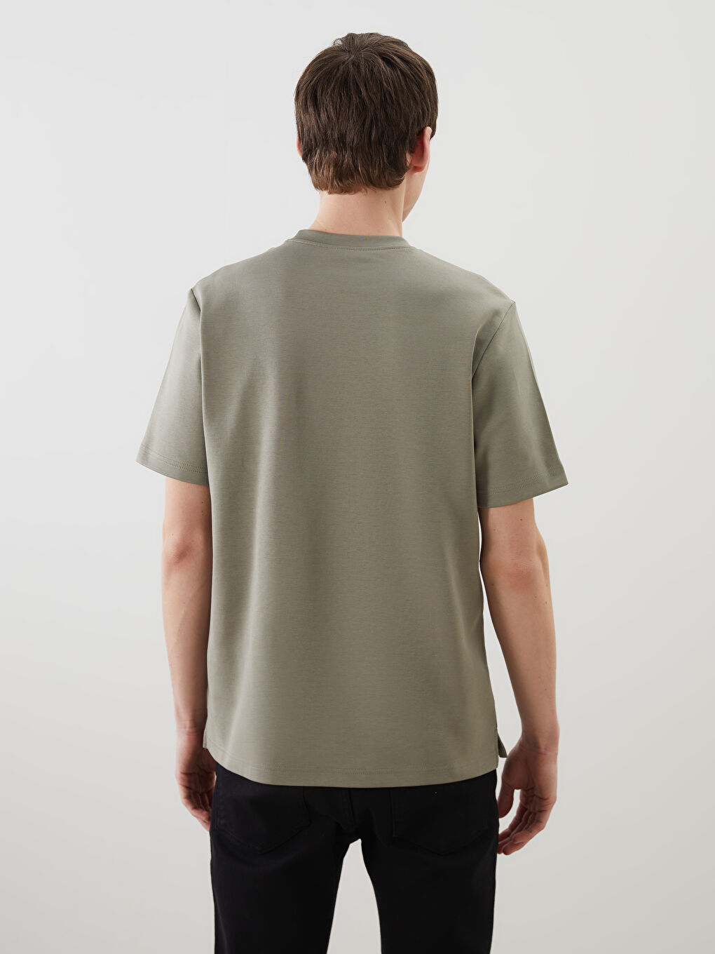 Haki Bisiklet Yaka Kısa Kollu Erkek Tişört-3