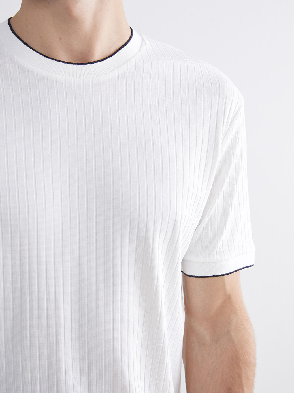 Мужчины Белый Футболка-2