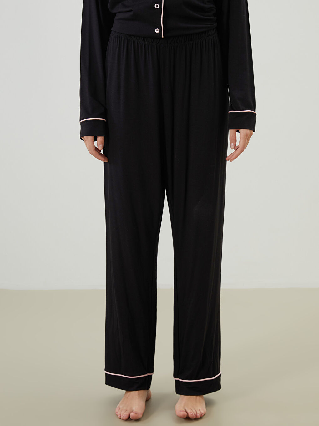 Siyah Beli Lastikli Kadın Pijama Alt-2