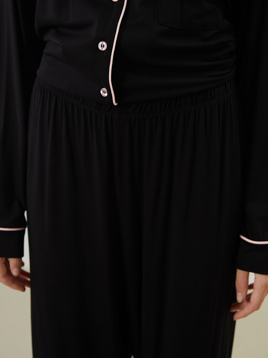 Siyah Beli Lastikli Kadın Pijama Alt-4