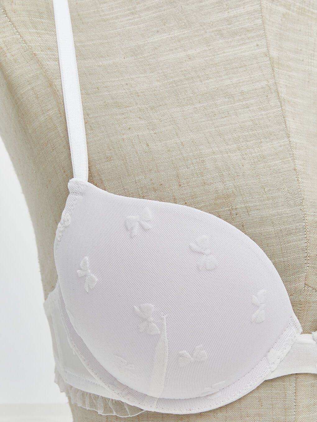 Beyaz Balenli Dolgulu Dantelli Tişört Sütyen-2