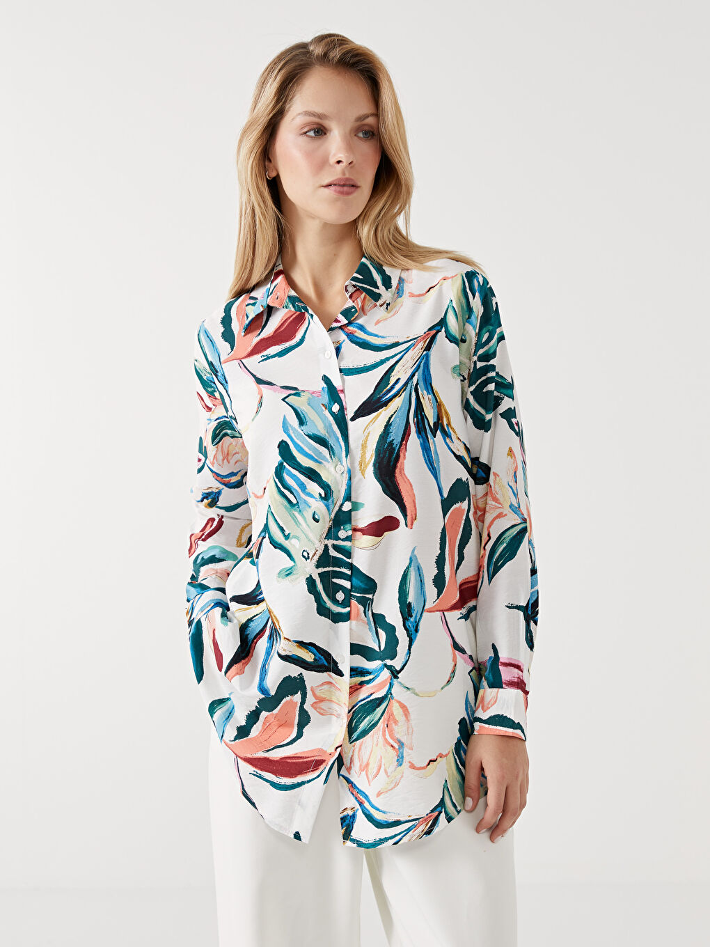 LCWAIKIKI Classic Patterned Women's Shirt Tunic -S5AC74Z8-F9C