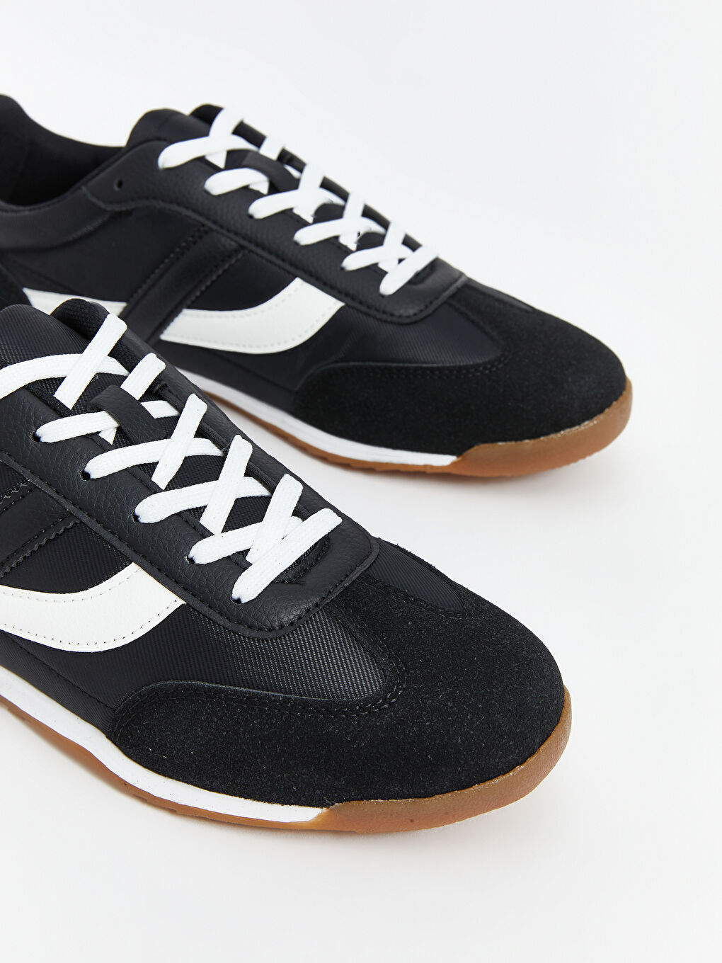 Lace-Up Men's Sneakers-2