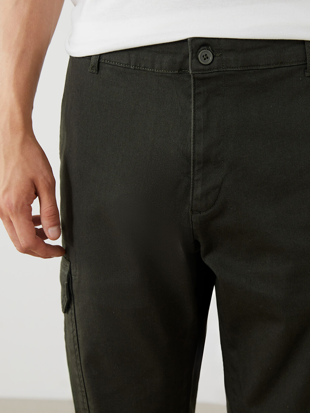 Standard Fit Men's Cargo Trousers-2