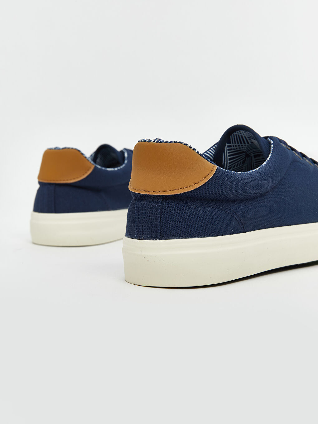 LCW STEPS Bağcıklı Erkek Spor Ayakkabı -S5AF49Z8-CRP