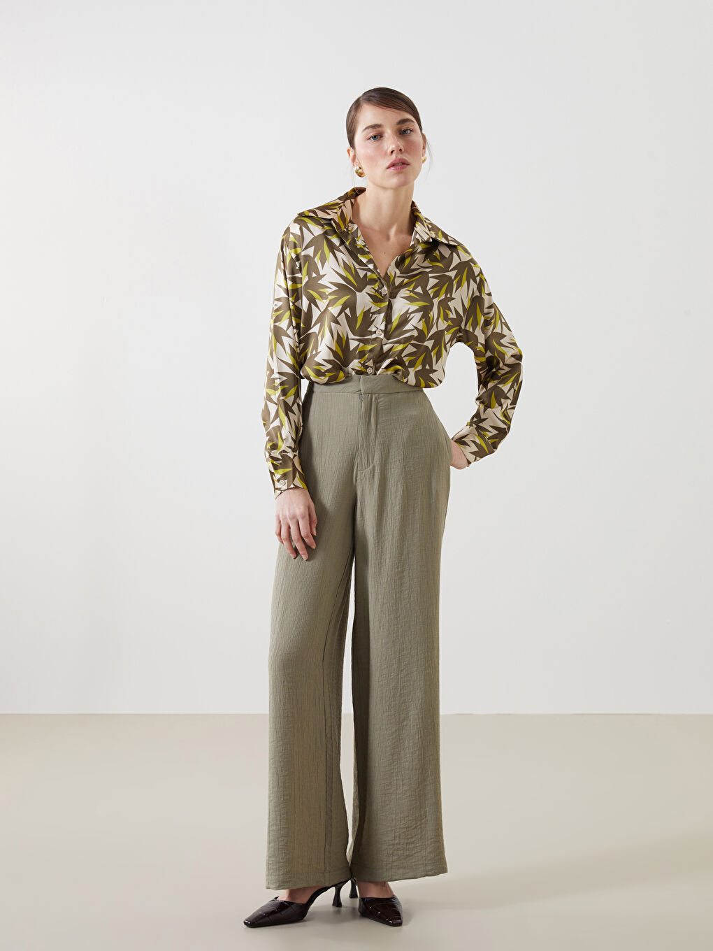 Regular Fit Textured Wide Leg Women's Trousers -S5AI21Z8-D2T
