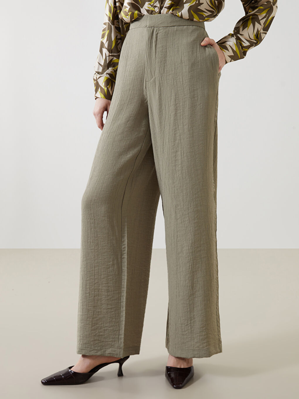 Regular Fit Textured Wide Leg Women's Trousers -S5AI21Z8-D2T
