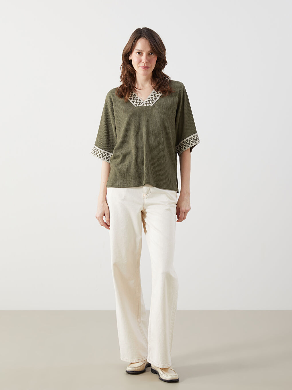 V-Neck Patterned Women's Blouse -S5AI73Z8-JYN