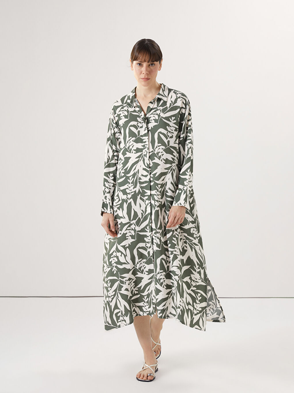 LCWAIKIKI Classic Blumiges Hemdblusenkleid für Damen -S5AJ51Z8-LRR