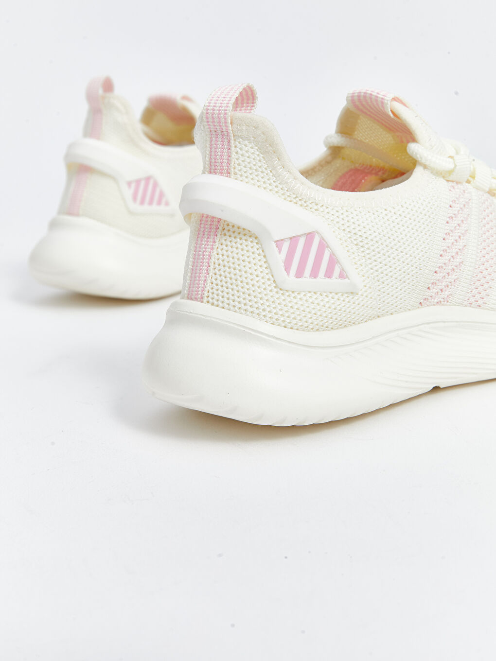 Girls' Sports Shoes with Mesh Detail -S5AJ64Z4-EEW