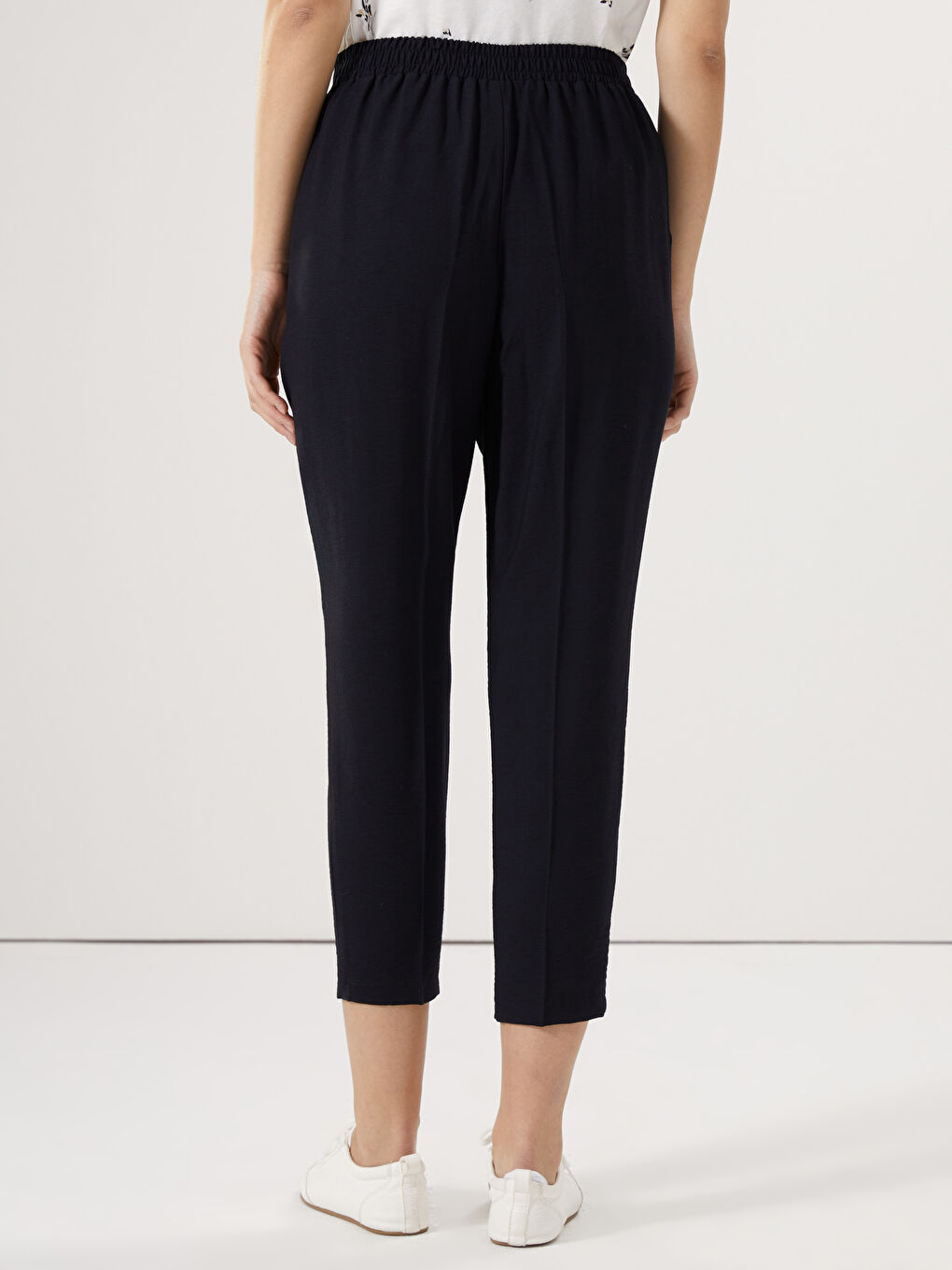 Elastic Waist Carrot Fit Women's Trousers -S5AL24Z8-CVL