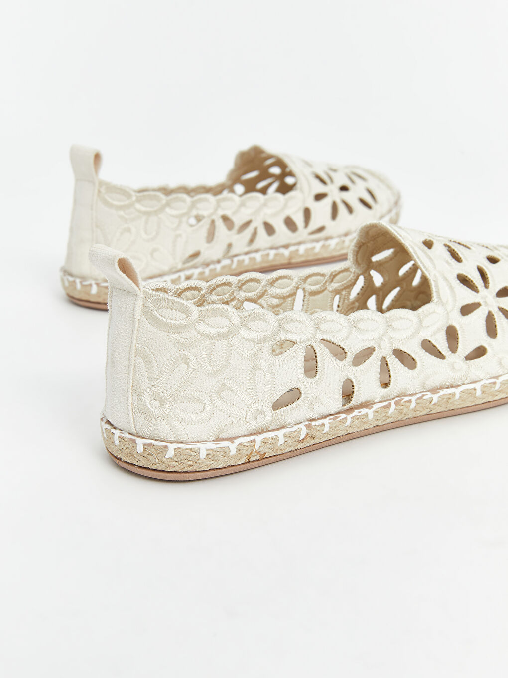 LCW STEPS Floral Embroidered Women's Ballet Flats -S5AN28Z8-R81