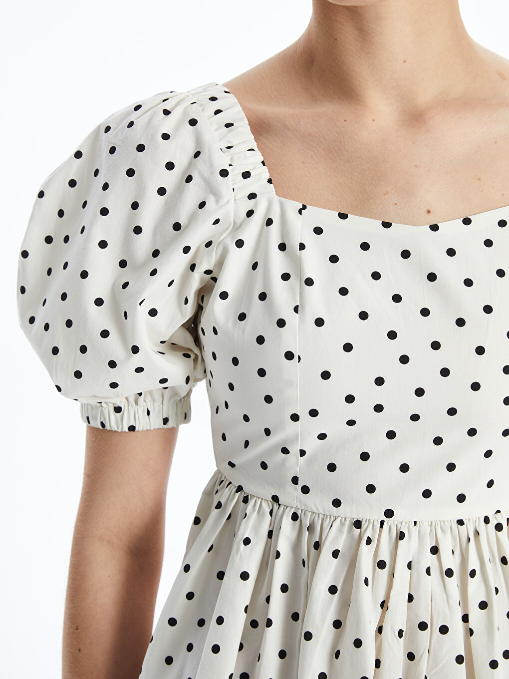 Polka Dot Balloon Sleeve Mini Dress -S5AP94Z8-LU7