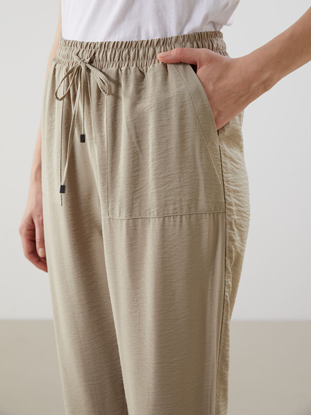 Bej Beli Lastikli Kadın Pantolon-4