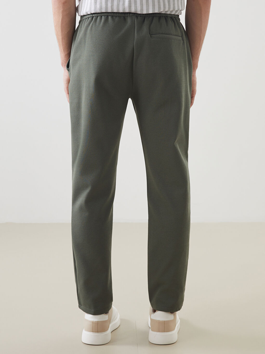 Muške pantalone slim fit -S5AR15Z8-VJR