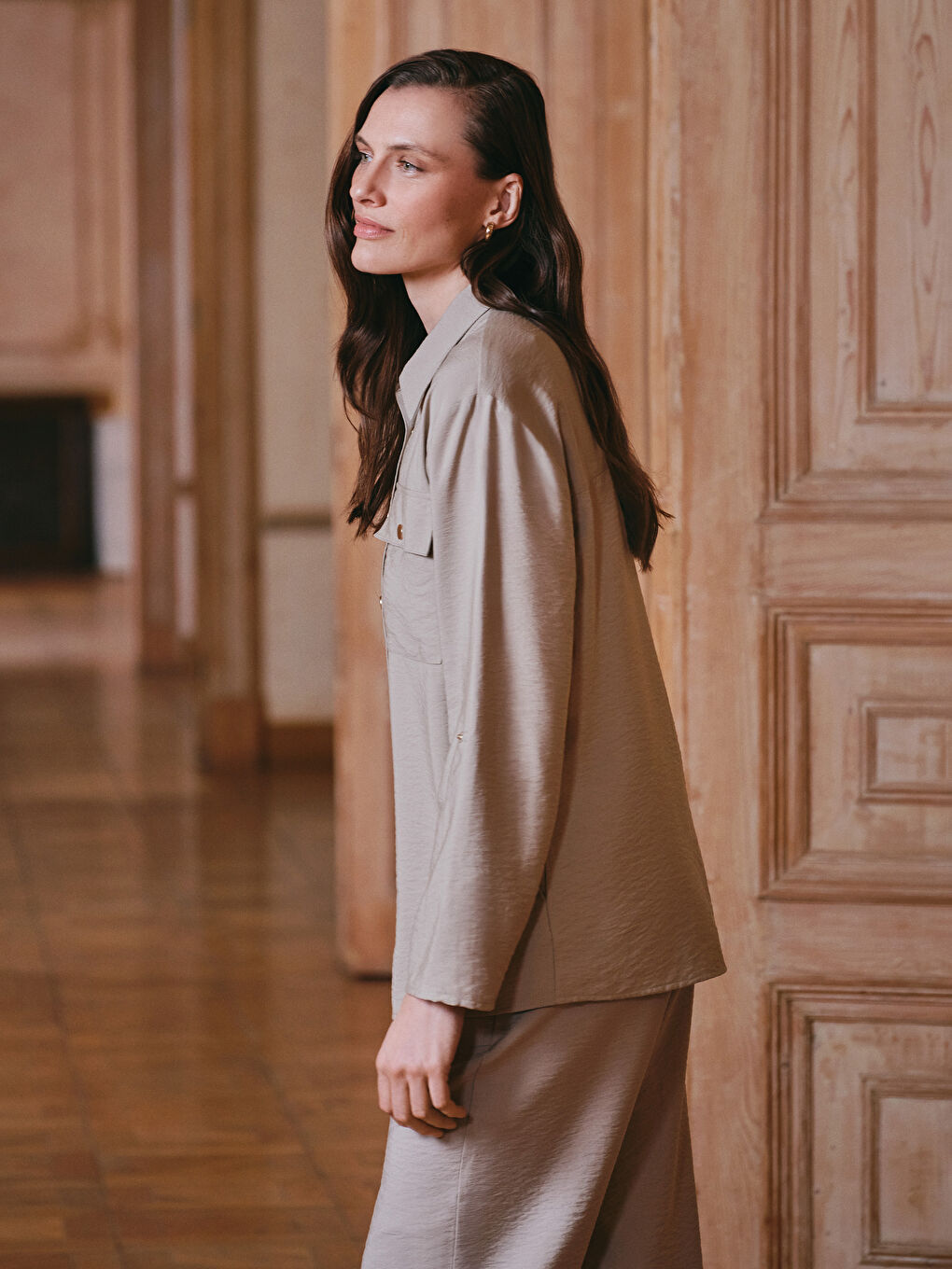 Bej Düz Cepli Kadın Gömlek Tunik-1