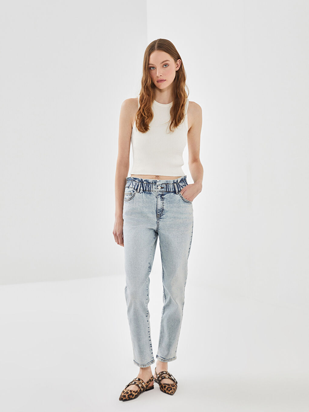 LCWAIKIKI Classic Elasticated Waist Slim Mom Women's Jeans -S5AR47Z8-311