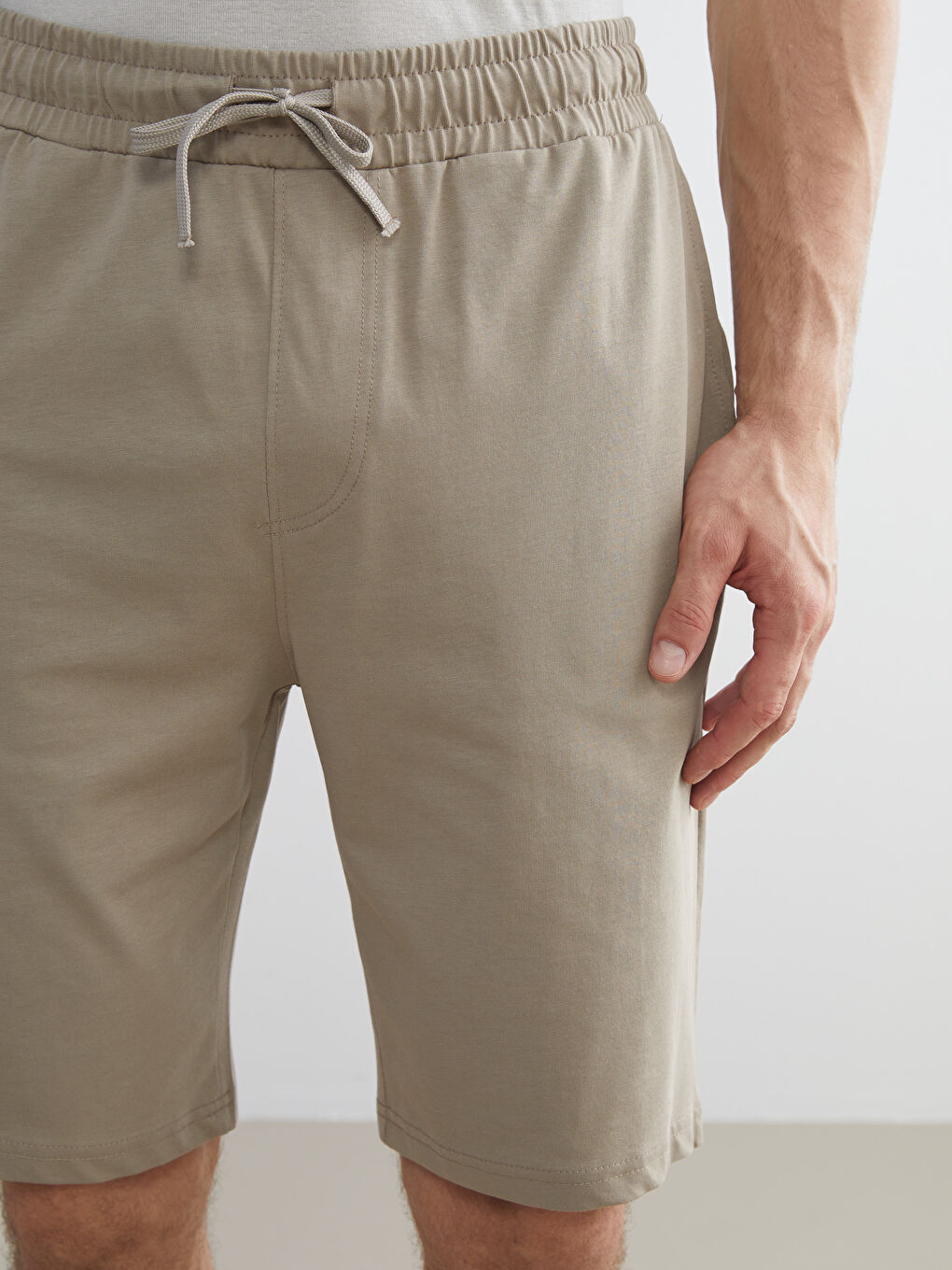 Standart Kalıp Beli Bağlamalı Erkek Şort-2