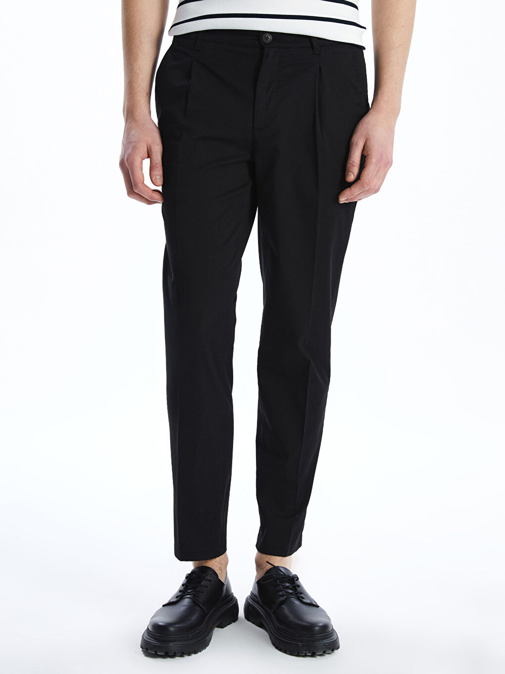 Siyah Standart Kalıp Gabardin Erkek Pantolon-1