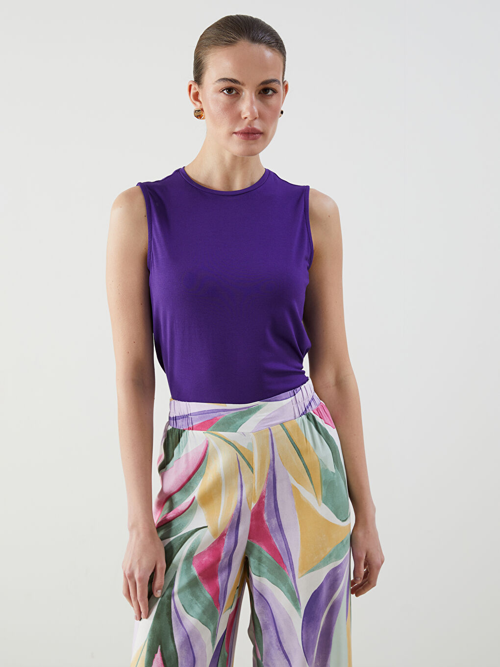 Mor Bisiklet Yaka Kadın Atlet