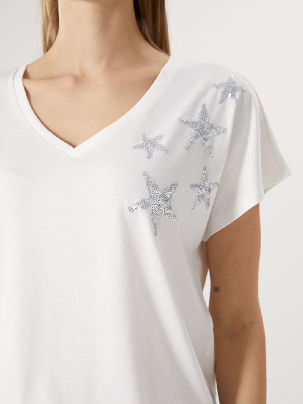 V-Neck Sequin Printed Women’S T-Shirt -S5AT16Z8-R9J