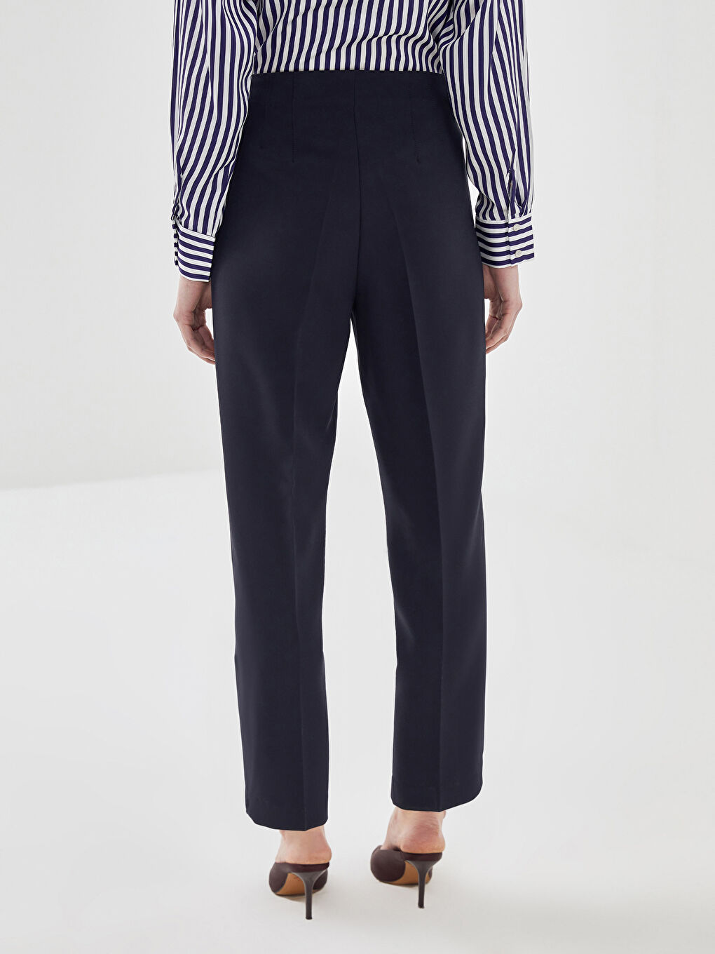 Pantalon Femme Taille Haute Coupe Svelte-3