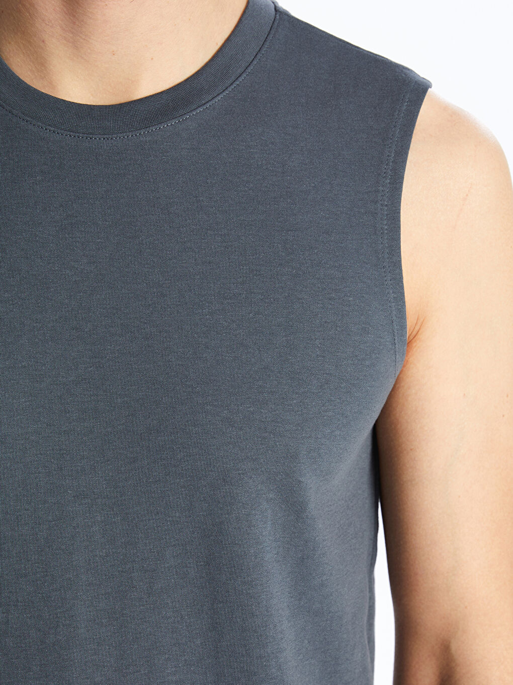 Gri Bisiklet Yaka Erkek Kolsuz Tişört-2