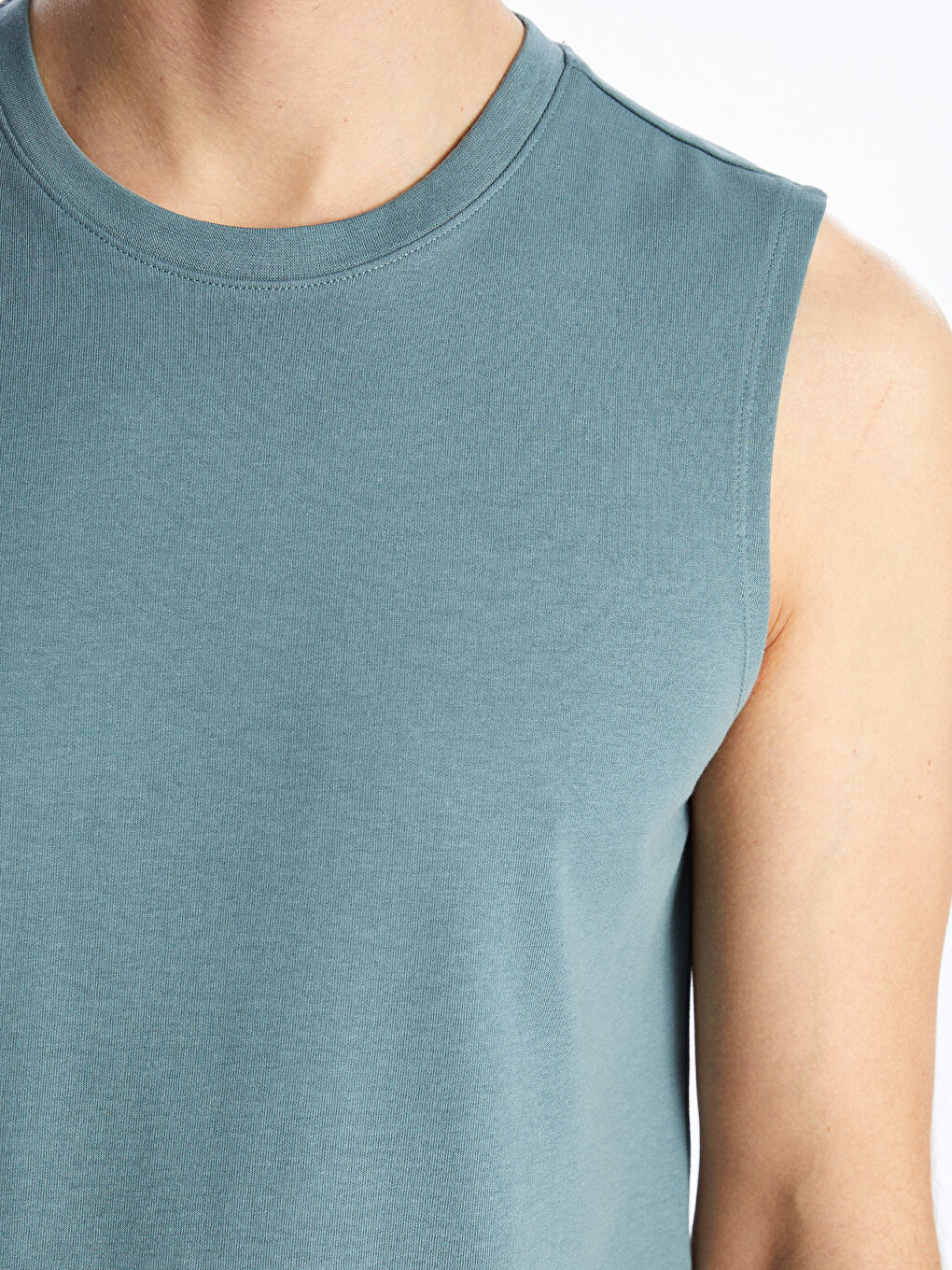 Crew Neck Men's Sleeveless T-Shirt -S5BA73Z8-YY0