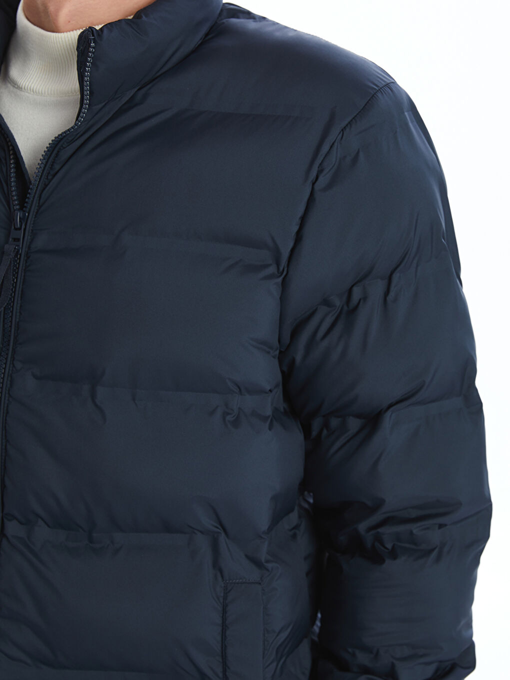 بالطو منتفخ بياقة قمع للرجال بمقاس عادي-2