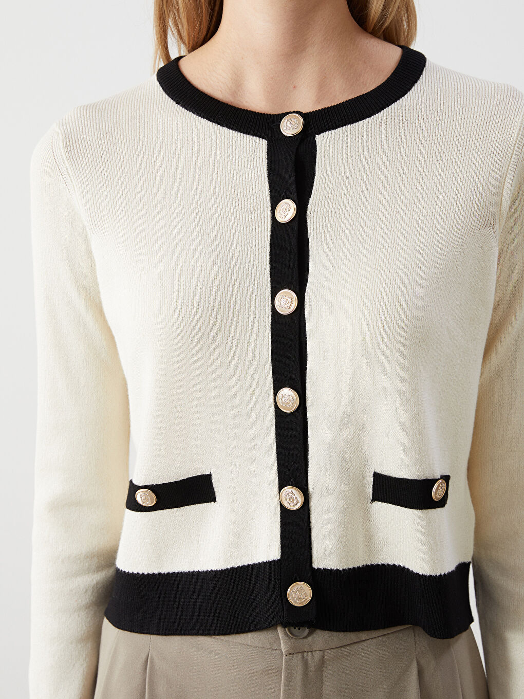 Дөңгелек жағалы әйелдерге арналған кардиган-2